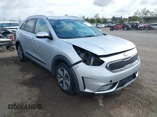 2019 Kia Niro EX with VIN KNDCC3LC8K5351854, listed as a IAAI auction lot 42064374 with 82,117 mi miles. Bid and sale history available at carsss.com. Image 1.