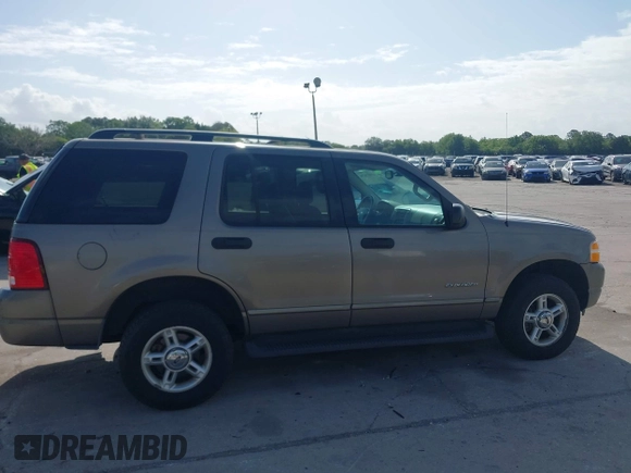 2004 Ford Explorer z VIN 1FMZU83E24UB48730, wystawiony jako IAAI lot #42007438 z przebiegiem 166 246 mil mil oraz . Historia ofert i sprzedaży dostępna na DreamBid. Obrazek 13.