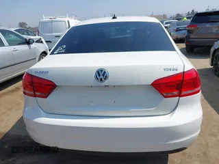 2014 Volkswagen Passat SE z VIN 1VWBN7A3XEC068708, wystawiony jako IAAI lot #42439517 z przebiegiem 144 563 mil mil oraz . Historia ofert i sprzedaży dostępna na DreamBid. Obrazek 17.