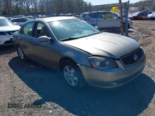 2006 Nissan Altima 2.5 S with VIN 1N4AL11D66N422455, listed as a IAAI auction lot 42008153 with 999,999 mi miles. Bid and sale history available at carsss.com. Image 1.