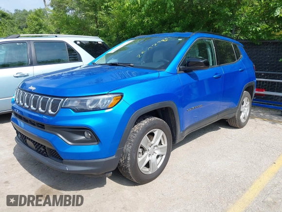 2022 Jeep Compass Latitude z VIN 3C4NJDBB6NT175193, wystawiony jako IAAI lot #42503821 z przebiegiem 58 934 mil mil oraz . Historia ofert i sprzedaży dostępna na DreamBid. Obrazek 17.
