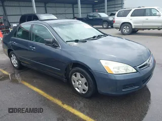 2007 Honda Accord LX z VIN 1HGCM564X7A210376, wystawiony jako IAAI lot #42398808 z przebiegiem 261 752 mil mil oraz . Historia ofert i sprzedaży dostępna na DreamBid. Obrazek 1.