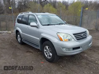 2004 Lexus GX 470 with VIN JTJBT20X140038154, listed as a IAAI auction lot 42034484 with 176,440 mi miles. Bid and sale history available at carsss.com. Image 1.