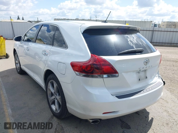 2015 Toyota Venza XLE with VIN 4T3ZK3BB1FU071682, listed as a IAAI auction lot 41949133 with 117,436 mi miles. Bid and sale history available at carsss.com. Image 3.