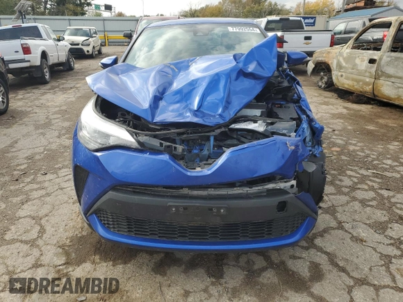 2021 Toyota C-HR LE with VIN JTNKHMBX2M1107890, listed as a Copart auction lot 77992554 with 54,219 mi miles and Salvage Title. Bid and sale history available at carsss.com. Image 5.