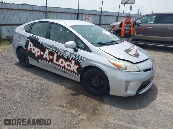 2013 Toyota Prius One z VIN JTDKN3DU3D5704663, wystawiony jako IAAI lot #42270987 z przebiegiem 169 353 mil mil oraz . Historia ofert i sprzedaży dostępna na DreamBid. Obrazek 1.
