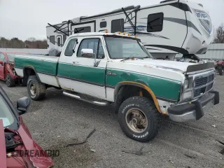 1992 Dodge D/W 250 with VIN 3B7KM23C3NM507302, listed as a Copart auction lot 41542815 with 217,340 mi miles and Clean Title. Bid and sale history available at carsss.com. Image 4.