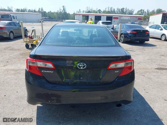 2014 Toyota Camry L with VIN 4T1BF1FK6EU467408, listed as a IAAI auction lot 41835997 with 192,335 mi miles. Bid and sale history available at carsss.com. Image 17.