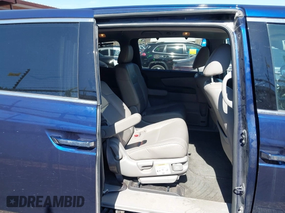 2016 Honda Odyssey Touring Elite with VIN 5FNRL5H92GB018400, listed as a IAAI auction lot 41786969 with 155,610 mi miles. Bid and sale history available at carsss.com. Image 8.