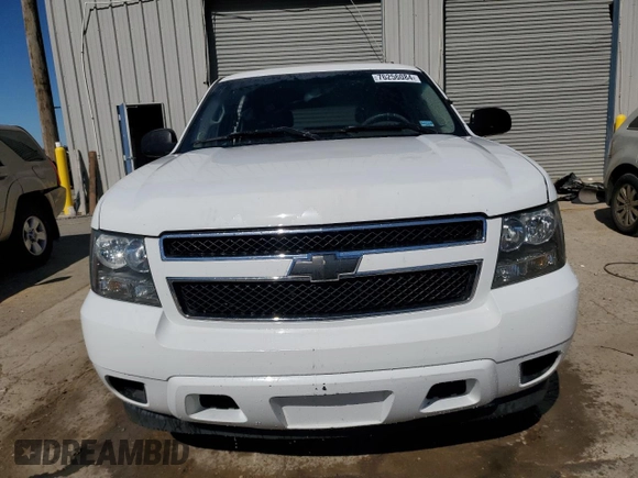 2008 Chevrolet Tahoe Police z VIN 1GNEC03048R278424, wystawiony jako Copart lot #76256084 z przebiegiem 291 465 mil mil oraz Szkody całkowita. Historia ofert i sprzedaży dostępna na DreamBid. Obrazek 5.