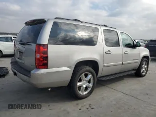 2008 Chevrolet Suburban LTZ with VIN 1GNFC16028R257139, listed as a Copart auction lot 42393525 with 368,736 mi miles and Clean title. Bid and sale history available at DreamBid. Image 3.