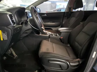 2017 Kia Sportage LX z VIN KNDPMCAC4H7127477, wystawiony jako Copart lot #88499105 z przebiegiem 161 401 mil mil oraz Szkoda całkowita • Salvage title. Historia ofert i sprzedaży dostępna na DreamBid. Obrazek 7.