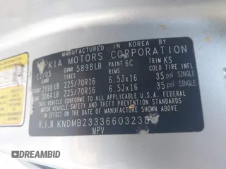 2006 Kia Sedona LX with VIN KNDMB233366032380, listed as a IAAI auction lot 42196919 with 132,336 mi miles. Bid and sale history available at carsss.com. Image 9.