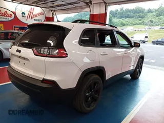 2021 Jeep Cherokee Latitude with VIN 1C4PJMCBXMD198312, listed as a IAAI auction lot 42737697 with 51,228 mi miles and . Bid and sale history available at DreamBid. Image 22.