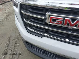 2025 GMC Acadia FWD Elevation z VIN 1GKENKRS8SJ158370, wystawiony jako IAAI lot #41933065 z przebiegiem Nie podano mil oraz . Historia ofert i sprzedaży dostępna na DreamBid. Obrazek 19.