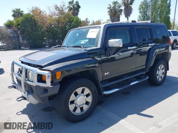 2008 Hummer H3 SUV with VIN 5GTEN13E888143319, listed as a IAAI auction lot 42180122 with 148,473 mi miles and . Bid and sale history available at DreamBid. Image 2.