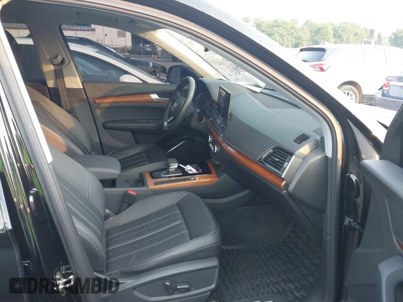 2023 Audi Q5 S line Premium with VIN WA1GAAFY0P2037363, listed as a IAAI auction lot 42372352 with 45,309 mi miles and . Bid and sale history available at DreamBid. Image 5.
