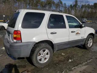 2007 Ford Escape Hybrid with VIN 1FMCU49H07KB70791, listed as a Copart auction lot 44894695 with 82,254 mi miles and Salvage Title. Bid and sale history available at carsss.com. Image 3.