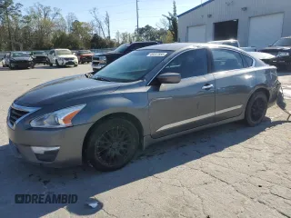 2015 Nissan Altima S with VIN 1N4AL3AP5FN881868, listed as a Copart auction lot 49207885 with 222,995 mi miles and Salvage Title. Bid and sale history available at carsss.com. Image 1.
