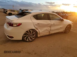 2018 Acura ILX Premium with VIN 19UDE2F8XJA005196, listed as a Copart auction lot 82755314 with 29,383 mi miles and Salvage title. Bid and sale history available at DreamBid. Image 3.