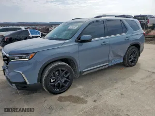 2025 Honda Pilot Touring with VIN 5FNYG2H78SB000571, listed as a Copart auction lot 45391595 with 6,916 mi miles and Salvage Title. Bid and sale history available at carsss.com. Image 1.