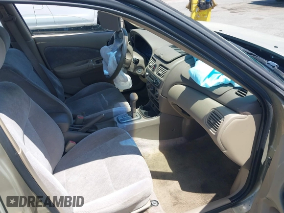 2001 Nissan Sentra GXE z VIN 3N1CB51D11L480045, wystawiony jako IAAI lot #42300710 z przebiegiem 136 538 mil mil oraz . Historia ofert i sprzedaży dostępna na DreamBid. Obrazek 5.