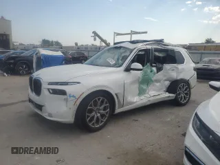 2024 BMW X7 xDrive40i with VIN 5UX23EM07R9U74509, listed as a Copart auction lot 65131614 with 0 mi miles and Salvage Title. Bid and sale history available at carsss.com. Image 1.