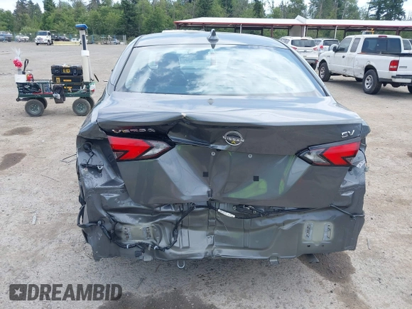 2024 Nissan Versa SV z VIN 3N1CN8EV6RL910272, wystawiony jako IAAI lot #42500325 z przebiegiem 8 343 mil mil oraz . Historia ofert i sprzedaży dostępna na DreamBid. Obrazek 17.