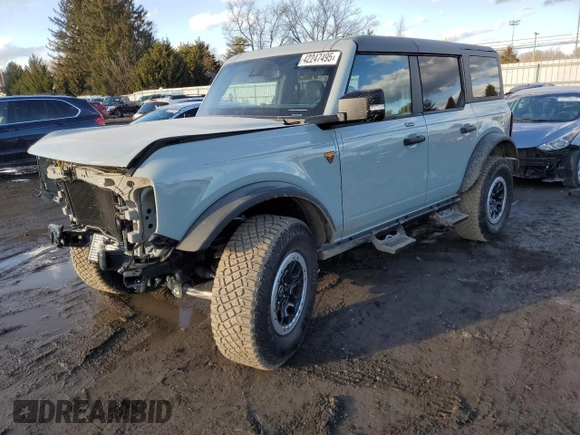 2023 Ford Bronco with VIN 1FMEE5DP8PLB93420, listed as a Copart auction lot 42247495 with 8,802 mi miles and Salvage Title. Bid and sale history available at DreamBid. Image 1.