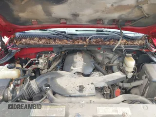 2001 Chevrolet Suburban LT with VIN 3GNEC16T01G219226, listed as a IAAI auction lot 41984110 with 284,511 mi miles. Bid and sale history available at carsss.com. Image 10.