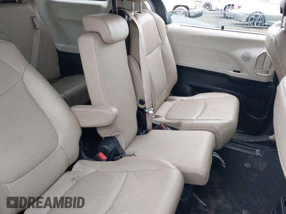 2022 Toyota Sienna XLE with VIN 5TDYRKEC5NS086739, listed as a IAAI auction lot 41277212 with 54,922 mi miles. Bid and sale history available at carsss.com. Image 8.