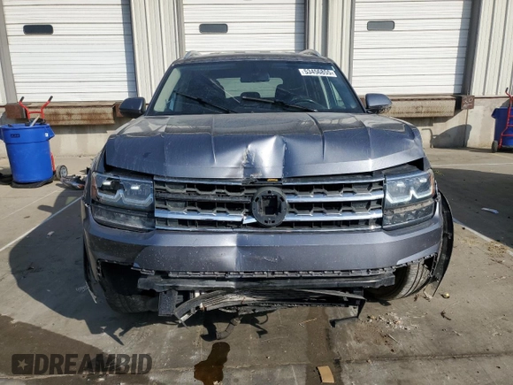 2018 Volkswagen Atlas SE with VIN 1V2CP2CAXJC595138, listed as a Copart auction lot 53456855 with 161,976 mi miles and Clean title. Bid and sale history available at DreamBid. Image 5.