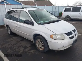 2003 Dodge Caravan Sport with VIN 2D4GP44L43R236945, listed as a IAAI auction lot 42078716 with 143,904 mi miles. Bid and sale history available at carsss.com. Image 1.