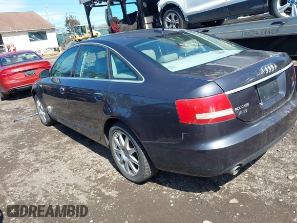 2005 Audi A6 with VIN WAUDG74F95N103199, listed as a IAAI auction lot 41928024 with 999,999 mi miles. Bid and sale history available at carsss.com. Image 3.