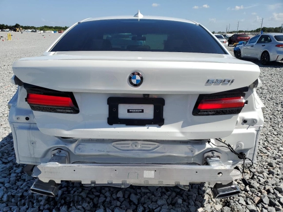 2023 BMW 5 Series 530i z VIN WBA53BH08PCL91059, wystawiony jako Copart lot #54040345 z przebiegiem 7 451 mil mil oraz Szkoda całkowita • Salvage title. Historia ofert i sprzedaży dostępna na DreamBid. Obrazek 6.