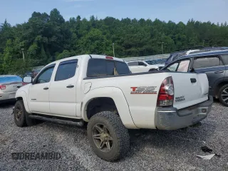 2015 Toyota Tacoma с VIN 5TFLU4EN3FX132165, выставлен на аукционе Copart как лот 62501525 с пробегом 180 887 миль миль и Списание • Salvage title. История ставок и продаж доступна на DreamBid. Изображение 2.