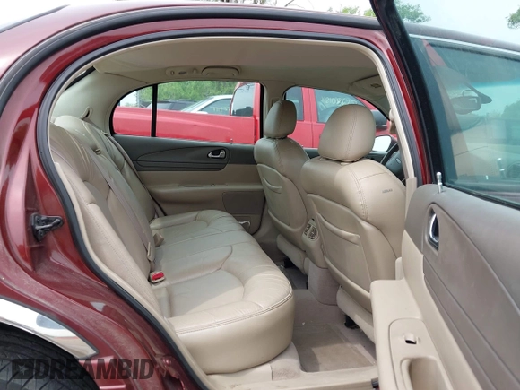2000 Lincoln Continental with VIN 1LNHM97V5YY845447, listed as a IAAI auction lot 42077417 with 83,655 mi miles. Bid and sale history available at carsss.com. Image 8.