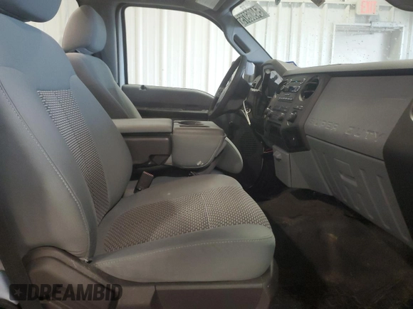 2011 Ford F-250 XL with VIN 1FTBF2A62BEA55898, listed as a Copart auction lot 54906975 with 151,512 mi miles and Clean title. Bid and sale history available at DreamBid. Image 10.