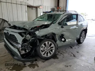 2022 Toyota RAV4 XLE Premium with VIN 2T3A1RFV6NW301836, listed as a Copart auction lot 58658235 with 41,495 mi miles and Salvage title. Bid and sale history available at DreamBid. Image 1.