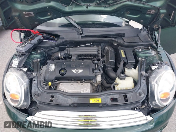 2012 MINI Hardtop with VIN WMWSU3C51CT260588, listed as a IAAI auction lot 42482647 with 117,045 mi miles and . Bid and sale history available at DreamBid. Image 10.