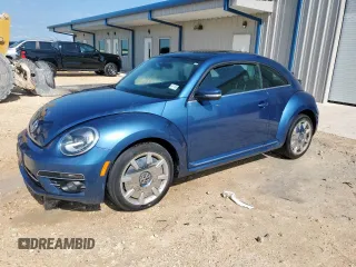 2019 Volkswagen Beetle SE with VIN 3VWJD7AT1KM706658, listed as a Copart auction lot 58256165 with 34,989 mi miles and Clean title. Bid and sale history available at DreamBid. Image 1.