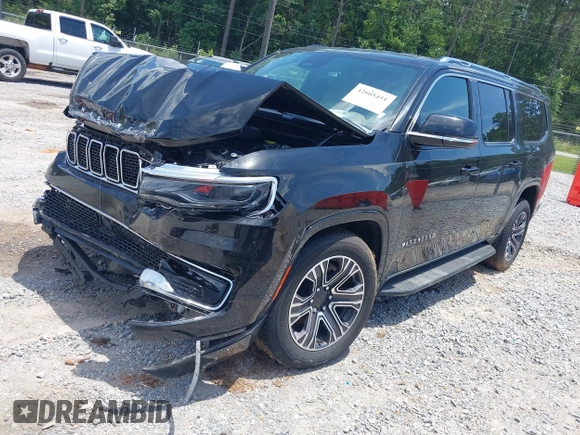 2024 Jeep Wagoneer Series II z VIN 1C4SJSBP5RS181545, wystawiony jako IAAI lot #42665451 z przebiegiem 20 492 mil mil oraz . Historia ofert i sprzedaży dostępna na DreamBid. Obrazek 17.