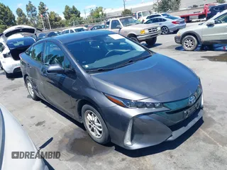 2017 Toyota Prius Plus with VIN JTDKARFP6H3004742, listed as a IAAI auction lot 42771447 with 88,862 mi miles and . Bid and sale history available at DreamBid. Image 1.