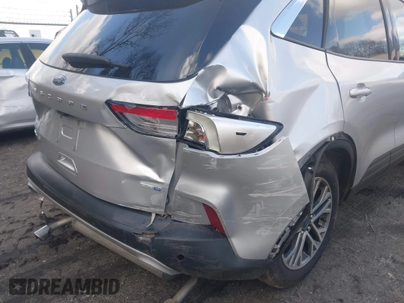 2020 Ford Escape SEL z VIN 1FMCU9H66LUA64860, wystawiony jako IAAI lot #41947561 z przebiegiem 50 703 mil mil oraz . Historia ofert i sprzedaży dostępna na DreamBid. Obrazek 6.