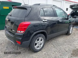 2017 Chevrolet Trax LT with VIN 3GNCJLSB3HL285082, listed as a IAAI auction lot 41934645 with 9,203 mi miles. Bid and sale history available at carsss.com. Image 4.