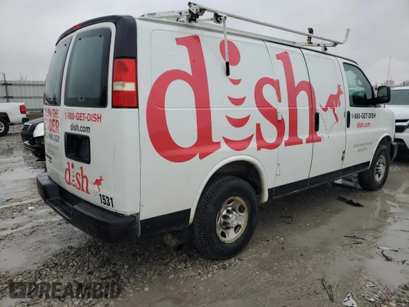 2015 Chevrolet Express Cargo z VIN 1GCWGFCF7F1180265, wystawiony jako Copart lot #44005045 z przebiegiem 332 854 mil mil oraz Czysty tytuł • Clean title. Historia ofert i sprzedaży dostępna na DreamBid. Obrazek 3.