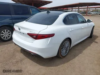 2017 Alfa Romeo Giulia Ti with VIN ZARFAECN5H7554526, listed as a IAAI auction lot 41943557 with 82,222 mi miles. Bid and sale history available at carsss.com. Image 4.