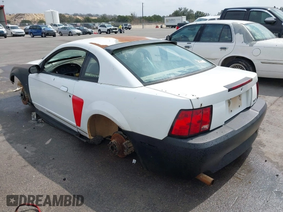 1999 Ford Mustang z VIN 1FAFP4041XF204058, wystawiony jako IAAI lot #41714519 z przebiegiem Nie podano mil oraz . Historia ofert i sprzedaży dostępna na DreamBid. Obrazek 3.