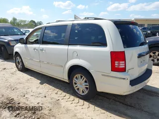 2010 Chrysler Town & Country Limited with VIN 2A4RR7DX2AR322525, listed as a IAAI auction lot 42194994 with 180,727 mi miles and . Bid and sale history available at carsss.com. Image 3.