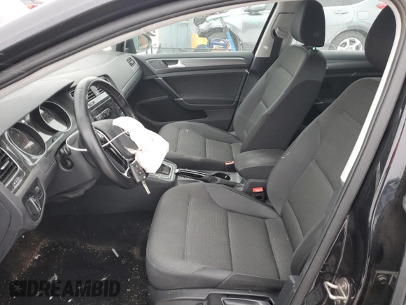 2018 Volkswagen Golf S z VIN 3VW117AU3JM751648, wystawiony jako Copart lot #87949145 z przebiegiem 50 213 mil mil oraz Szkoda całkowita • Salvage title. Historia ofert i sprzedaży dostępna na DreamBid. Obrazek 7.